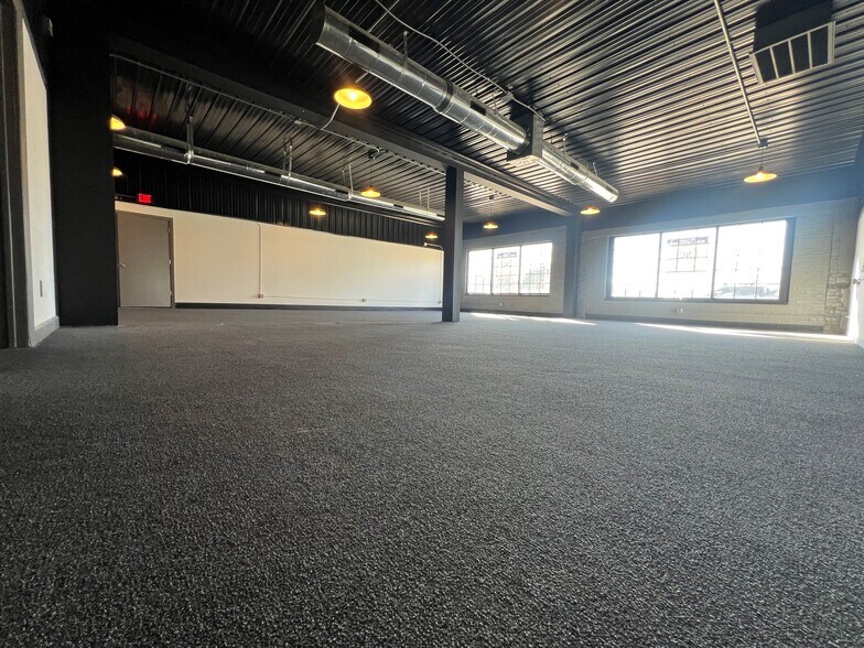 More Photos Of 110 E A St, Newton Freestanding For Lease