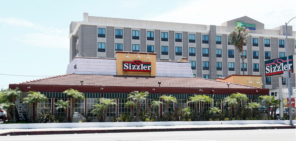 More Photos Of 5856 W Manchester Ave, Los Angeles General Retail For Lease