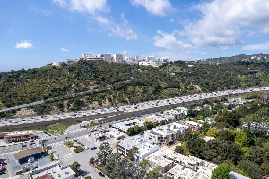 More Photos Of 815 Moraga Dr, Los Angeles Medical For Sale