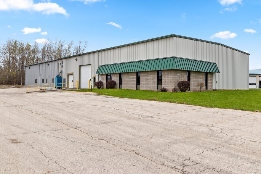 More Photos Of 3300 Commodity Ln, Green Bay Manufacturing For Sale