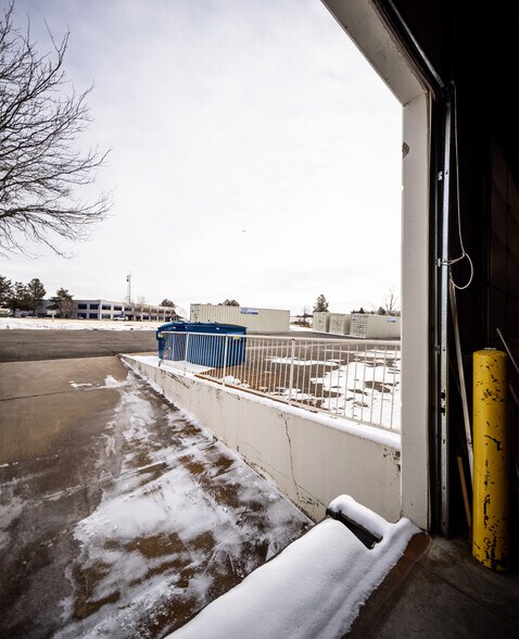 More Photos Of 6586 S Kenton St, Centennial Showroom For Lease