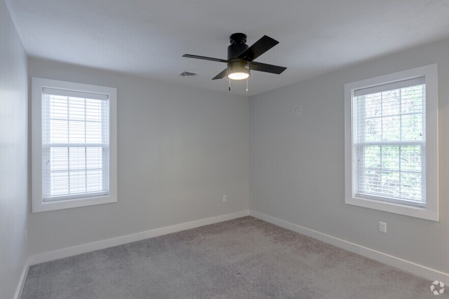 More Photos Of 5 Jakes Path, Middleboro Apartments For Sale