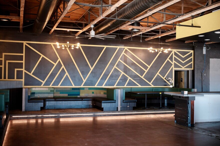 More Photos Of 222 S Kenosha Ave, Tulsa Storefront Retail Office For Lease