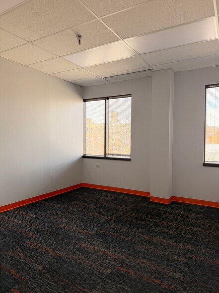 More Photos Of 2200-2214 Liberty Ave, Pittsburgh Flex For Lease