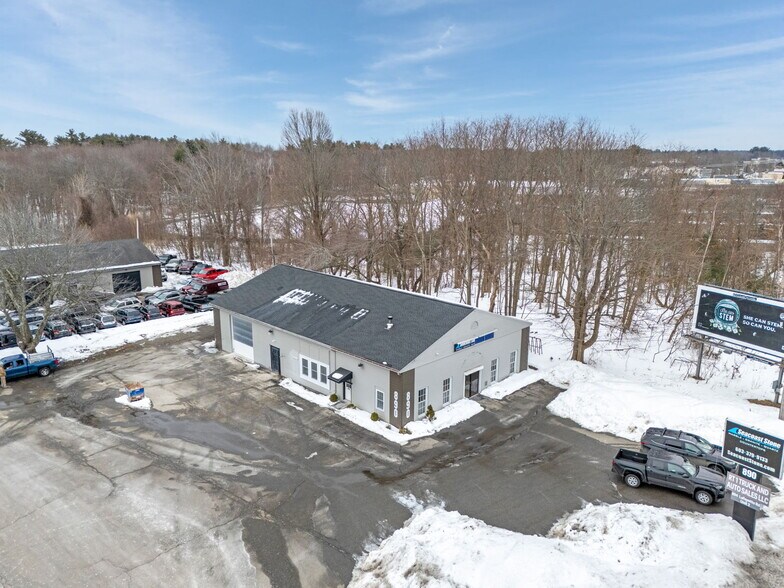 Primary Photo Of 890 Lafayette Rd, Seabrook Manufacturing For Lease