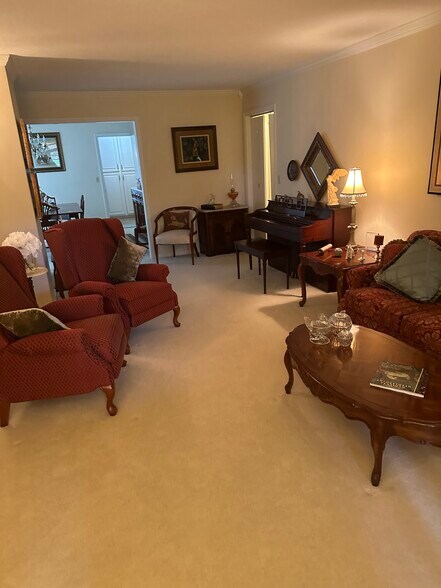 More Photos Of 1419 Deerfield Rd, Boone Office For Sale