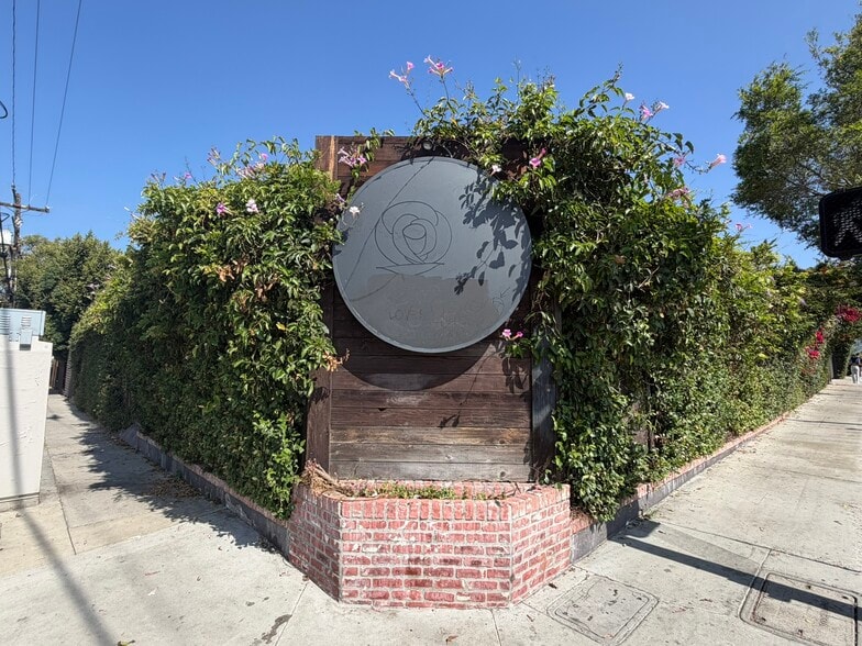 More Photos Of 1201-1205 N La Brea Ave, West Hollywood Restaurant For Lease