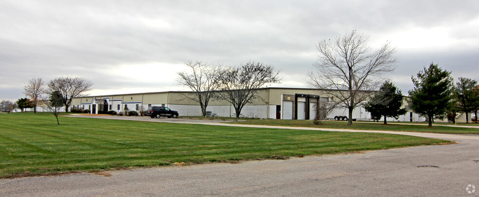 Primary Photo Of 3750 Industrial Dr, Carlyle Warehouse For Lease