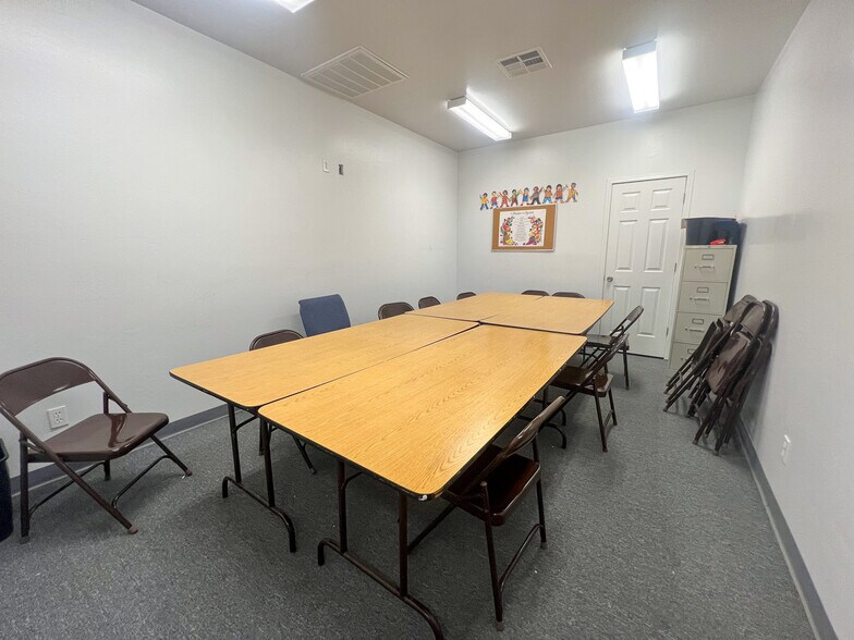 More Photos Of 614 E 3rd St, Bakersfield Religious Facility For Sale