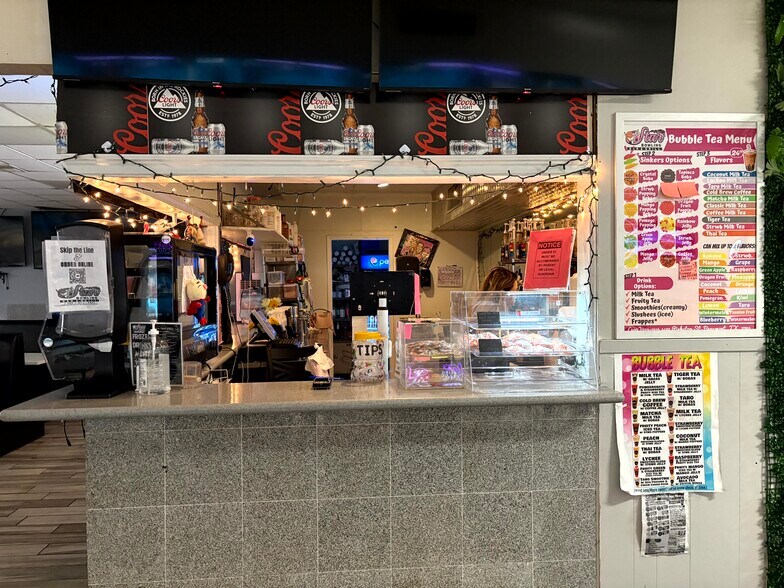 More Photos Of 4180 Pinkston St, Beaumont Bowling Alley For Sale