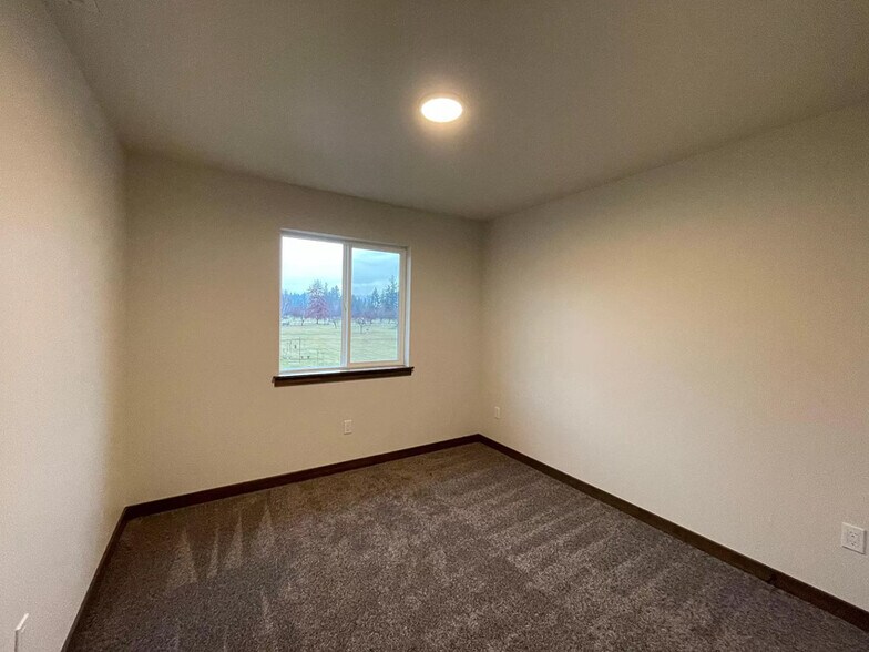 More Photos Of 23 Shooting Star Dr, Priest River Apartments For Sale