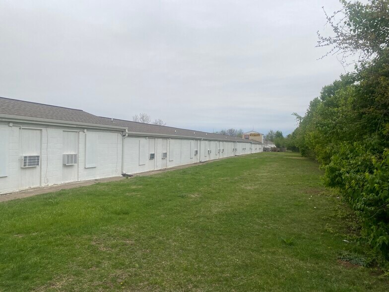 More Photos Of 12015 E State Route 350, Kansas City Hotel For Sale