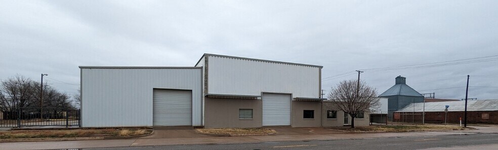 More Photos Of 219 Indiana Ave, Wichita Falls Warehouse For Lease