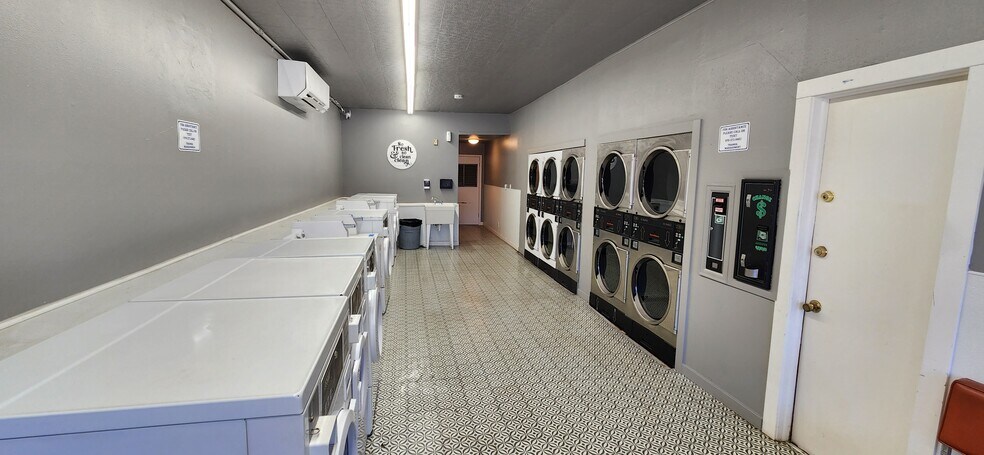 More Photos Of 426 1st St, Kersey Carwash For Sale