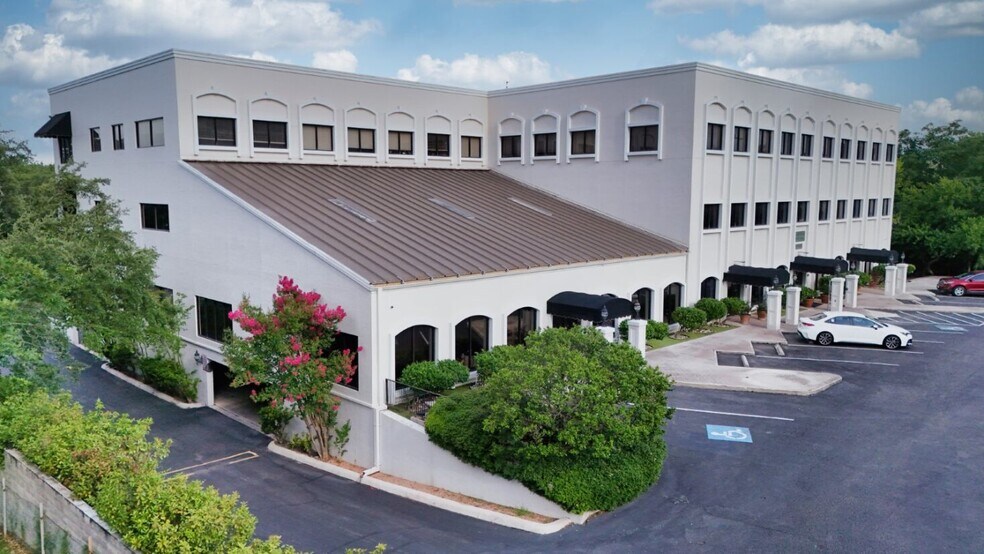 More Photos Of 13409 NW Military Hwy, Shavano Park Office For Lease