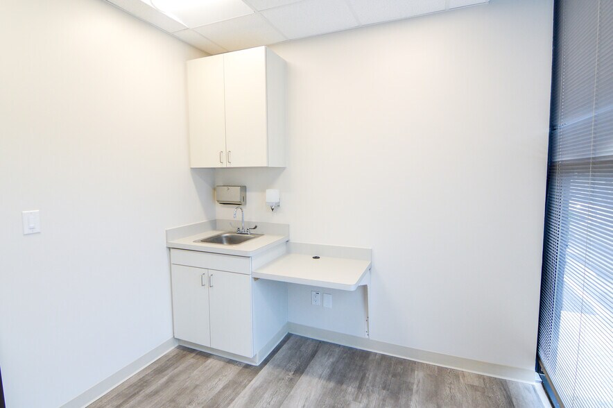 More Photos Of 14615 San Pedro Ave, San Antonio Medical For Lease