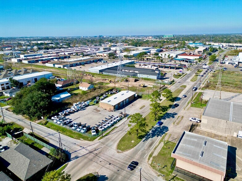 Primary Photo Of 3201 Antoine Dr, Houston Warehouse For Lease