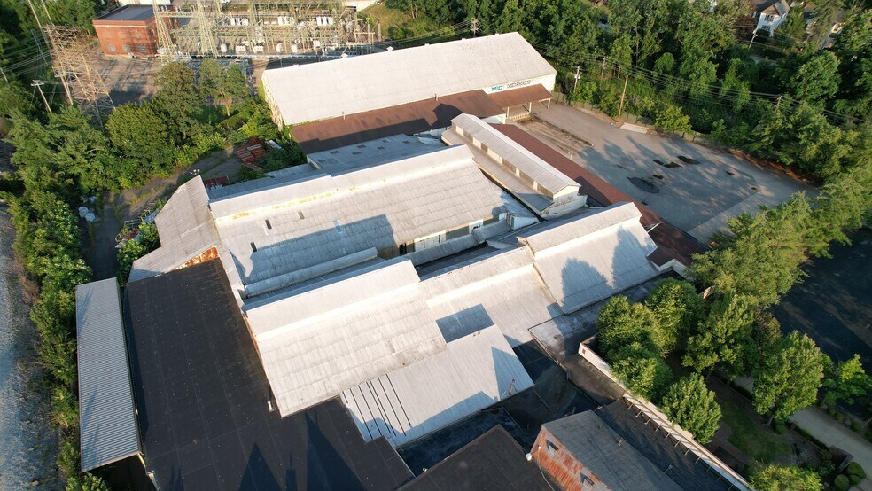 More Photos Of 259 S College St, Washington Unknown For Lease