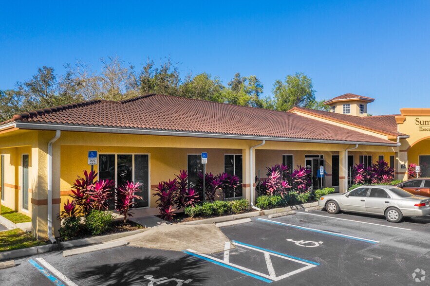 More Photos Of 15050 Elderberry Ln, Fort Myers Medical For Lease