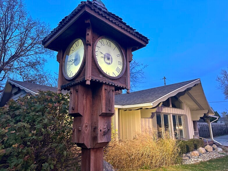 More Photos Of 615-643 E Saginaw Hwy, Grand Ledge Unknown For Lease