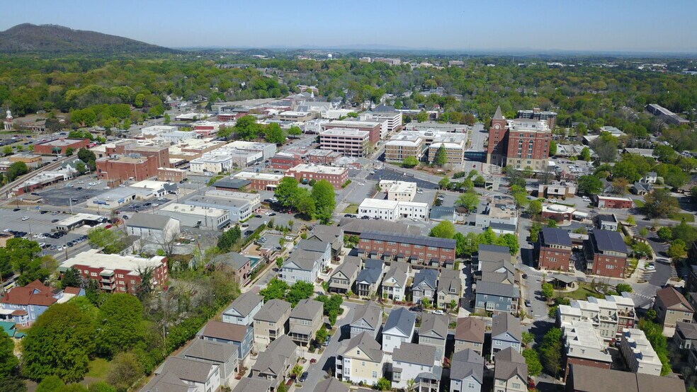 More Photos Of 319 Atlanta St, Marietta Office For Sale