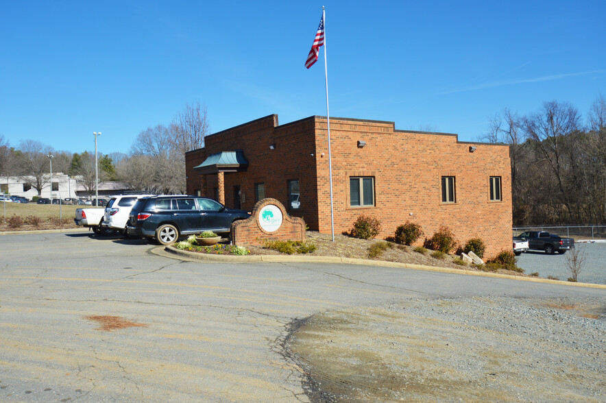 Primary Photo Of 4715 Bethania Station Rd, Winston-Salem Light Manufacturing For Lease