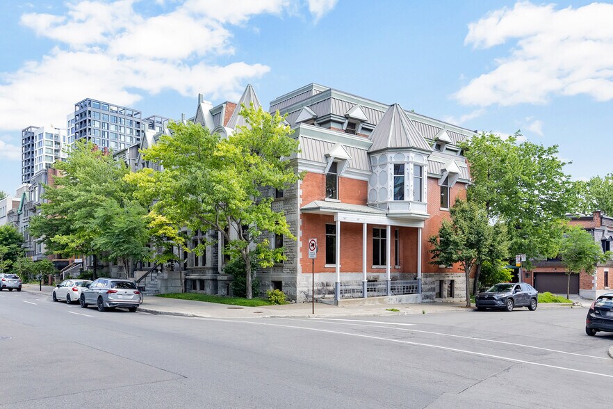 More Photos Of 2222 Boul René-Lévesque O, Montréal Medical For Lease