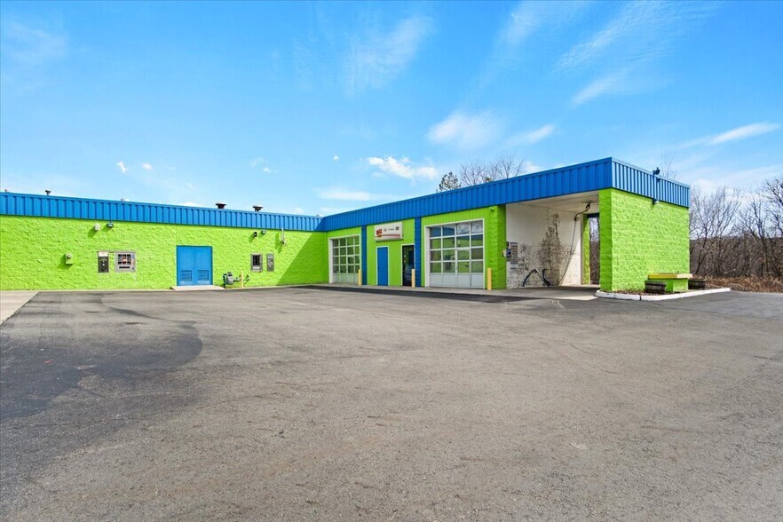 More Photos Of 901 S Main St, Taylor Carwash For Sale