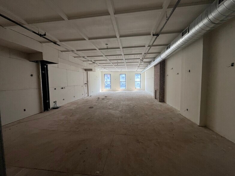 More Photos Of 121-125 Newark Ave, Jersey City Office For Lease
