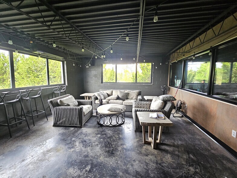 More Photos Of 1129 Baldwin St, Chattanooga Light Manufacturing For Sale