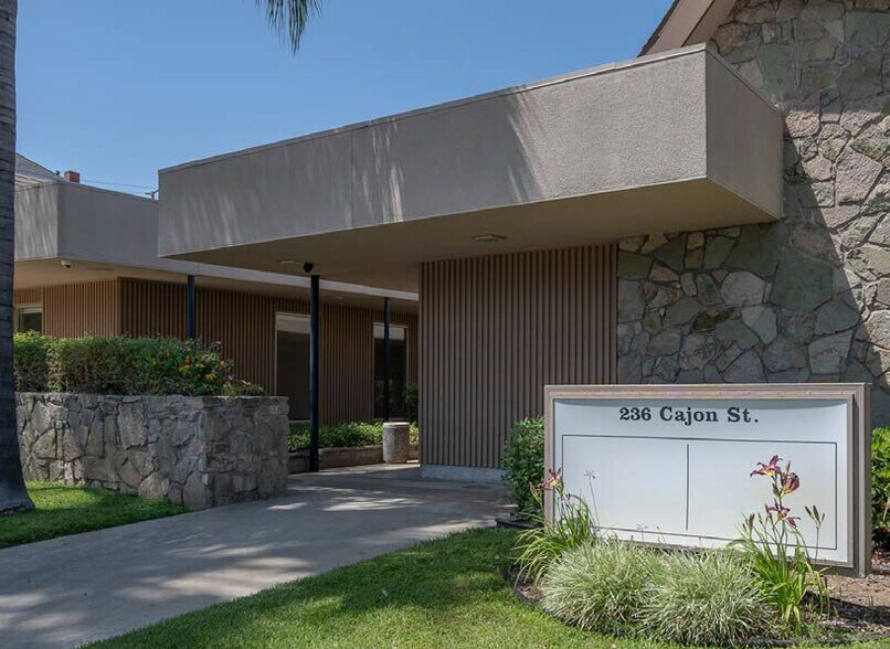 More Photos Of 236 Cajon St, Redlands Healthcare For Lease