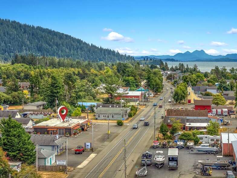 More Photos Of 780 US-101, Chinook Restaurant For Sale