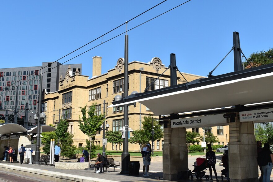 More Photos Of 2218 Bryan St, Dallas Office For Lease