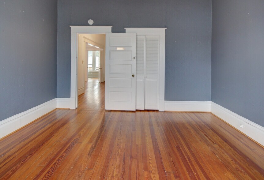 More Photos Of 239 Westheimer Rd, Houston Office Residential For Sale