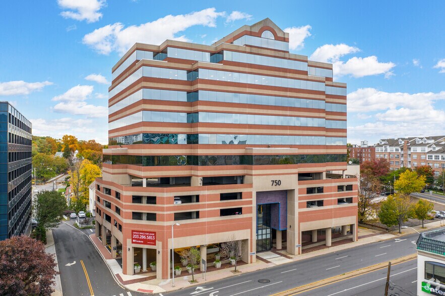 More Photos Of 750 E Main St, Stamford Office For Lease