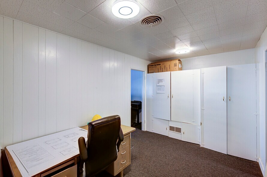 More Photos Of 39400 Clarkson Dr, Kingsburg Warehouse For Sale