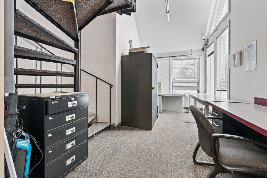 More Photos Of 177 Main St, Gorham Bank For Sale