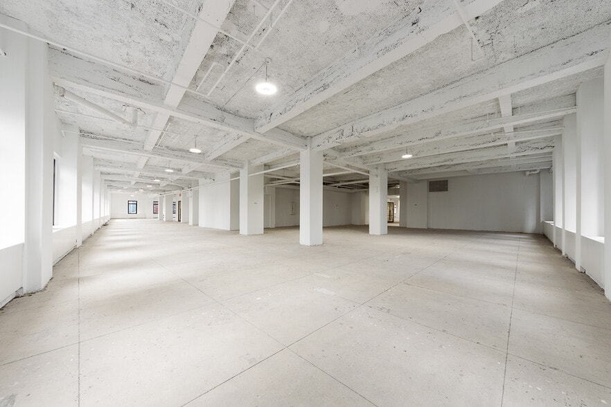 More Photos Of 40 Rector St, New York Office For Sale