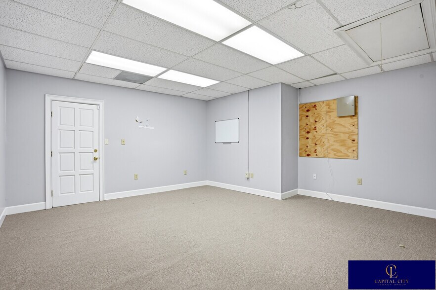 More Photos Of 10115 N Hwy 142, Covington Medical For Lease