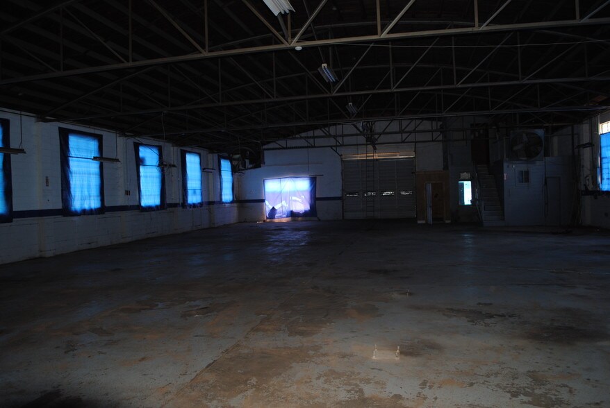 More Photos Of 2600 Medgar Evers Blvd, Jackson Auto Repair For Sale