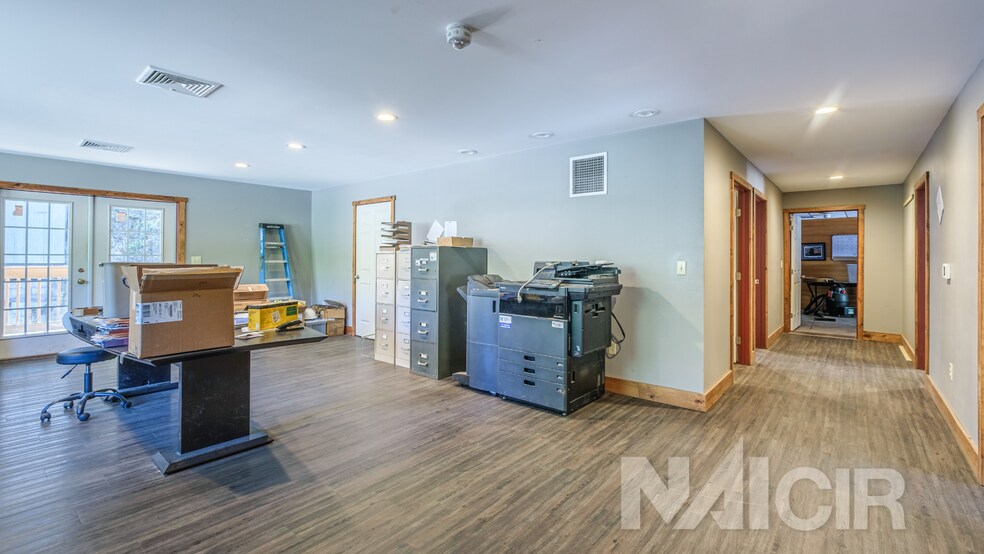 More Photos Of 294 Freedom Rd, Williamsport Industrial For Sale