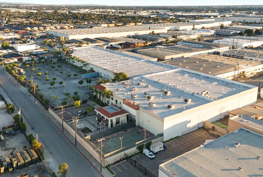 More Photos Of 1501 Date St, Montebello Manufacturing For Lease