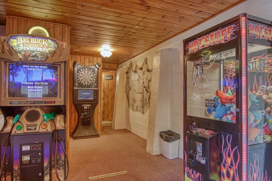More Photos Of 1085 N County Highway F Unit 26, Birchwood Restaurant For Sale