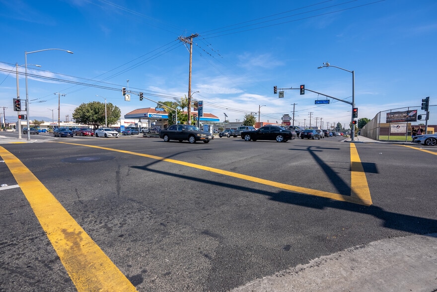 More Photos Of 4946 Florence Ave, Bell Medical For Lease
