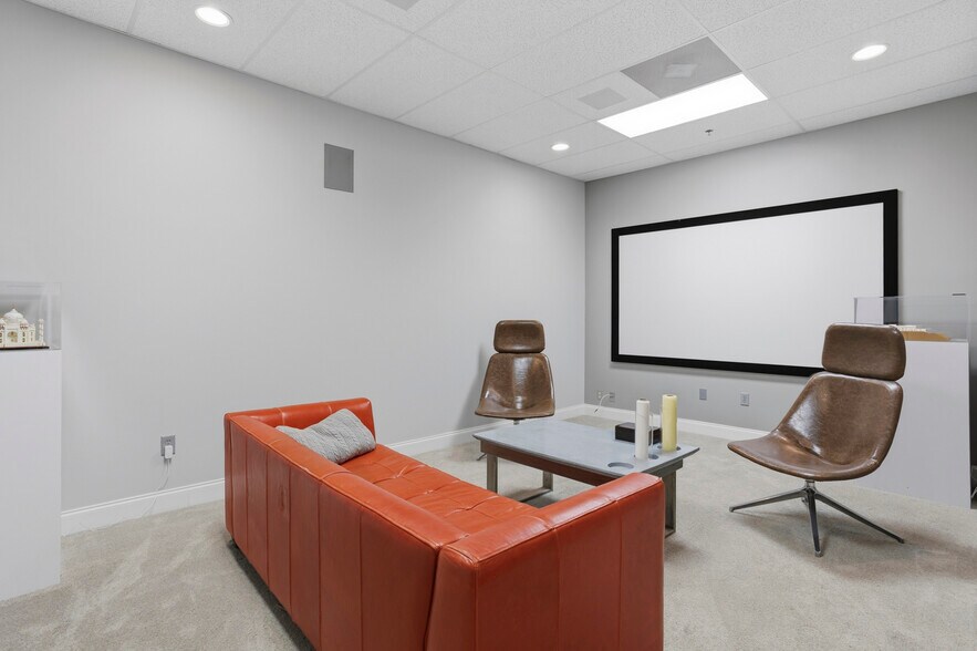 More Photos Of 206 Park Ct, Ridgeland Flex For Sale