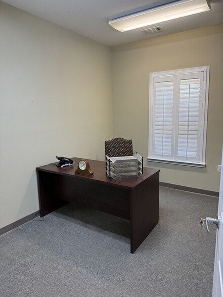 More Photos Of 232 Aldey Way, Greenville Office For Lease