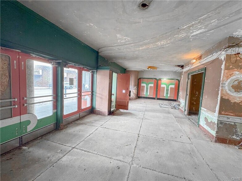 More Photos Of 16 South St, Auburn Theater Concert Hall For Sale