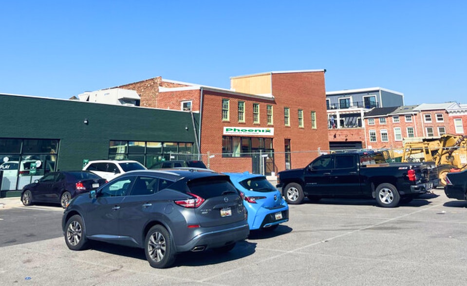 More Photos Of 2030 Aliceanna St, Baltimore General Retail For Sale