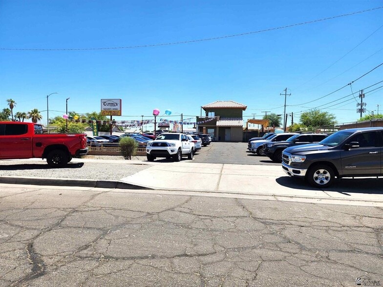 Primary Photo Of 877 W 8th St, Yuma Auto Dealership For Sale
