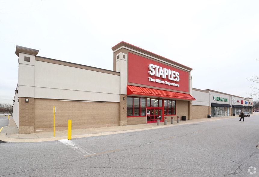 More Photos Of 7951 Calumet Ave, Munster Storefront For Lease